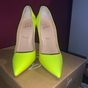 Christian Louboutin So Kate